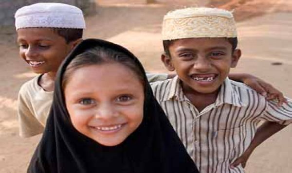 Hikmah Ramadhan; Jangan Lupa Berbuat Baik Kepada Anak Yatim di Bulan Suci! 