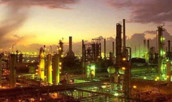 Iran Tandatangani Kontrak Petrokimia Baru 