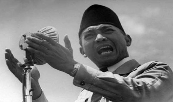 Pesan Lebaran dari Bung Karno: Tiada Bangsa Dapat Mencapai Kemenangan, Kalau Tiada Tahan Menderita! 