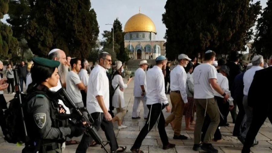 Ratusan Zionis Menyerbu Masjid Al-Aqsa, Sakralitas Islam Ternoda