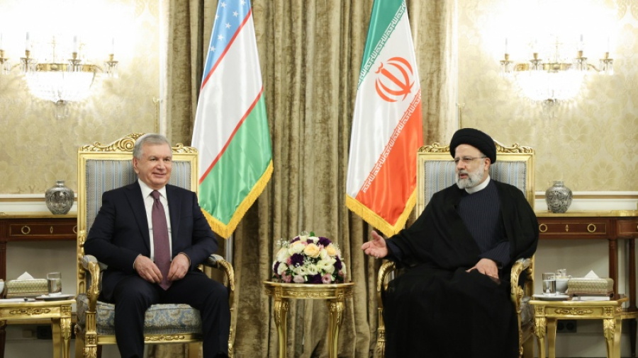 Iran dan Uzbekistan Teken 10 Dokumen Kerja Sama
