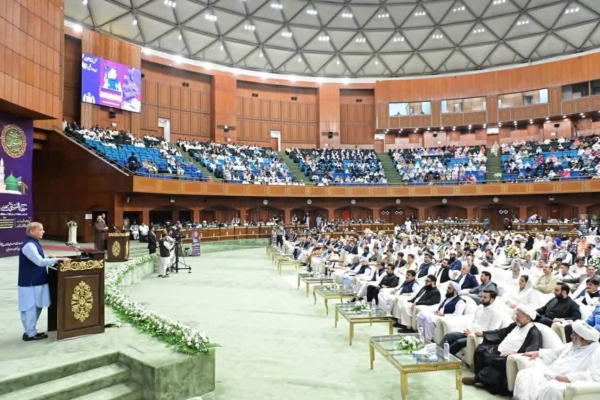 अल्लामा आरिफ हुसैन वाहिदी: पैग़म्बरे इस्लाम स.ल.व. की सीरत नई पीढ़ी की वैचारिक तरबीयत चरित्र निर्माण और नैतिक मूल्यों के विकास के लिए बेहतरीन मार्गदर्शन प्रदान करती है