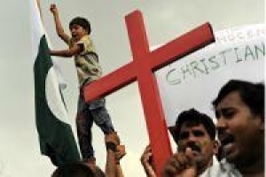 पाकिस्तान में धार्मिक पुस्तक का अनादर करने वाले जोड़े की हत्या