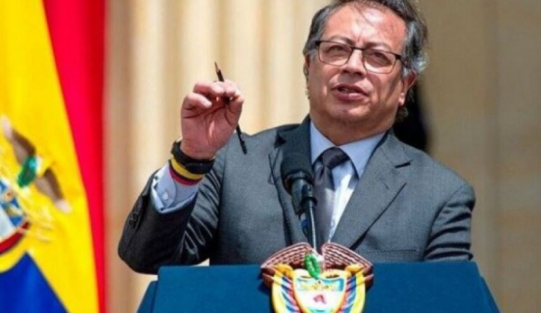 झूठे दावे झूठी बातें ट्रंप का कर्तव्य हैं।कोलंबिया के राष्ट्रपति