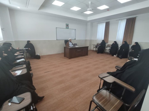 इंक़लाब के मिज़ाज के अनुरूप तलबा की तरबियत, मदरसों का सबसे अहम लक्ष्य