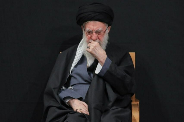 तेहरान के इमाम ख़ुमैनी (र) इमामबाड़े में हज़रत फ़ातेमा ज़हरा (स) की शहादत के मौके पर मजलिस का आयोजन