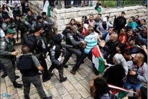 फ़िलिस्तीनियों पर ज़ायोनी सैनिकों के बर्बर हमले शुरु