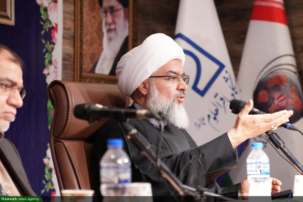 विदेश नीति के ढांचे में रहबर का स्थान और भूमिका