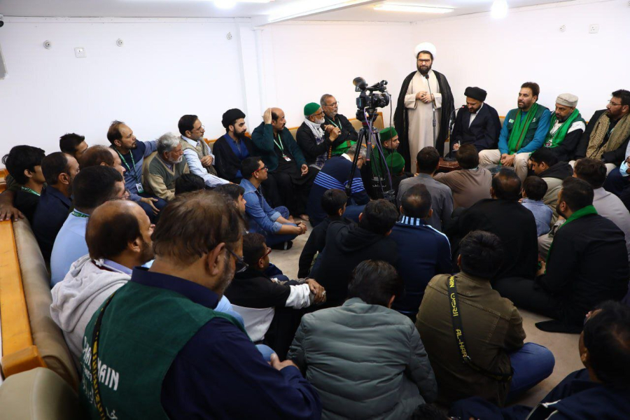 मुकामात मुकद्देसा की ज़ियारत के बाद हमारे अंदर तब्दीली न आना ग़ैर मक़बूल और ग़ैर माक़ूल है