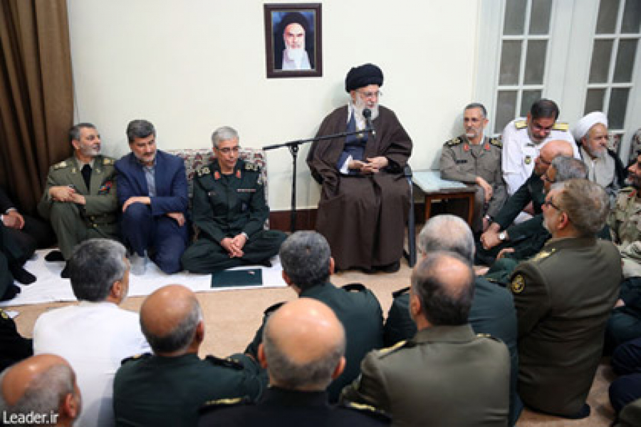 ईरान की बढ़ती हुयी ताक़त से दुश्मन डरा हुआ है, इस्लामी क्रान्ति के वरिष्ठ नेता