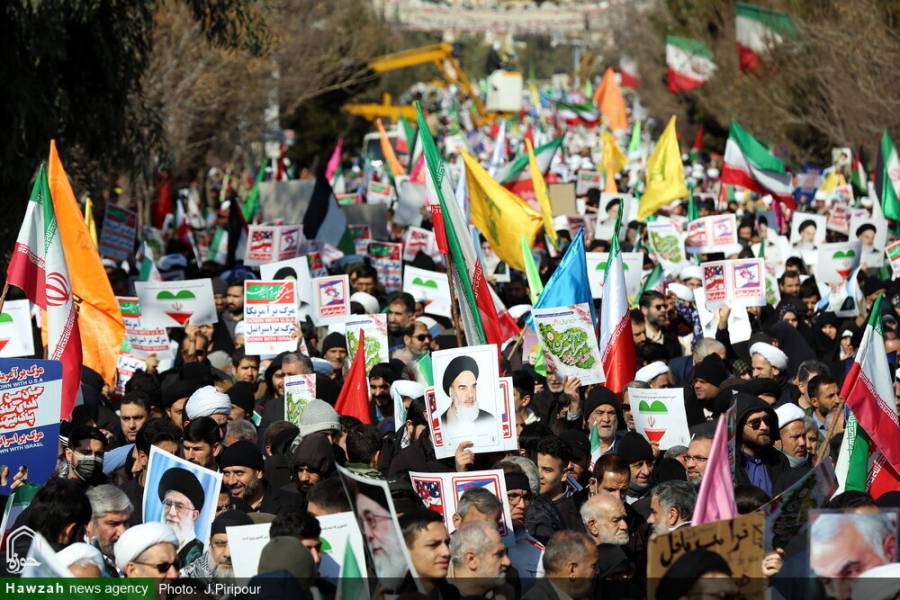 22 बहमन के दिन पूरे ईरान में ऐतिहासिक रैलियां निकली, जनता ने एकता और वफ़ादारी का नया इतिहास रचा