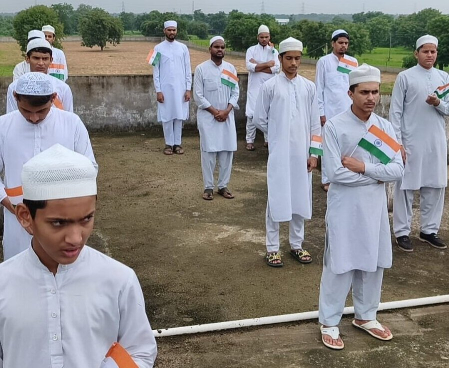 हौज़ा इल्मिया इमाम हसन अस्करी (अ) कानोदर में स्वतंत्रता दिवस समारोह का आयोजन