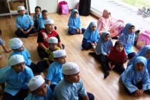 मलेशिया में कुरान याद करने वाले केन्द्रों के मानकीकरण के लिऐ विशेष समिति का अनुरोध