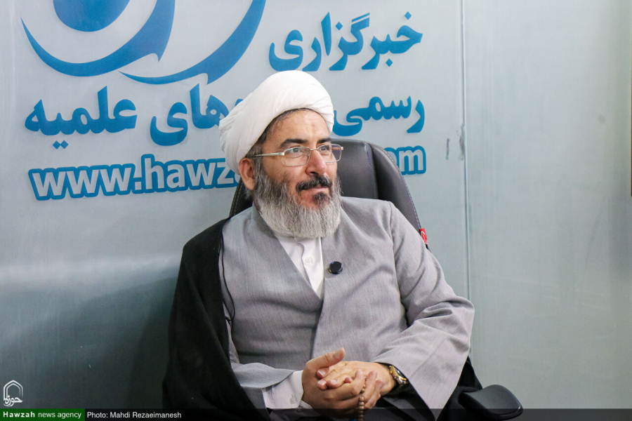 सोशल मीडिया आज की वास्तविक सूचना युद्ध का मुख्य क्षेत्र है