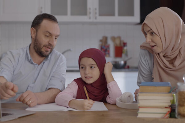 ख़ानदानी माहेरीन: नई पीढ़ी को नए तरबियत की आवश्यकता है