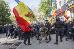 Протест в Кишиневе, приведший к столкновениям с полицией, завершился