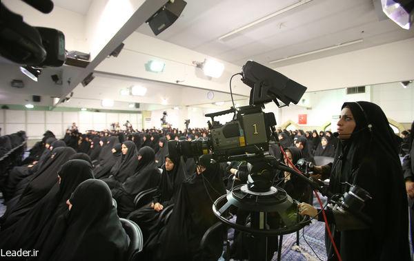    Hz. Fatımai Zehra (sa)in mübarek veladeti eşiğinde elit bayanlardan bir grubun İslam İnkılabı Rehberi tarafından kabulü