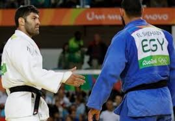 İsrailli Rakibinin Elini Sıkmayan Mısırlı Sporcu İhraç Edildi!