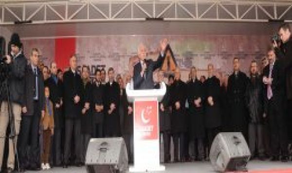 Kamalak: &#039;Füzeler Suriye&#039;ye değil, İran&#039;a karşıdır&#039;
