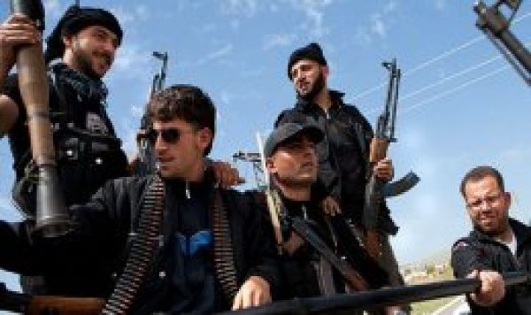 Suriyeli muhaliflere yardım için Adana’da gizli bir üs kurulmuş!