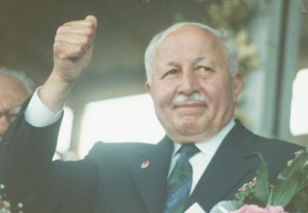 Erbakan İran’da Anıldı