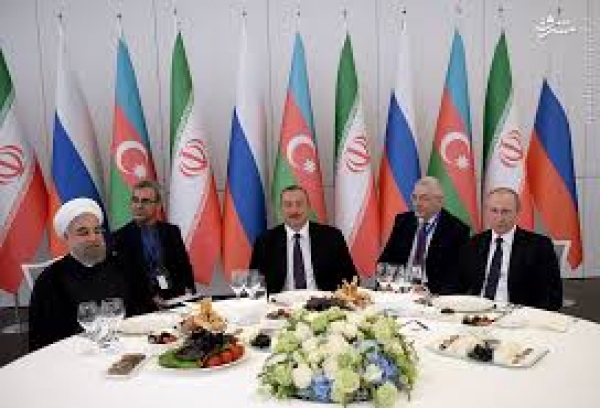 Azerbaycan Amerika’dan Ümidini Keserek İran-Rusya Tarafına Mı Geçiyor?