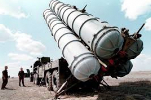 İran&#039;a S-300 füzelerinin teslimatı başladı