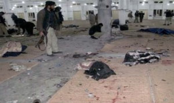 Pakistan&#039;da Şii camiye bombalı saldırı