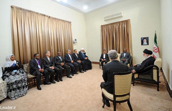 رہبر معظم سے برونڈی کے صدر اور اس کے ہمراہ وفد کی ملاقات