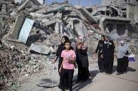 فلسطینی خالی ہاتھ اسرائیل کے مقابلے میں ڈٹے ہوئے ہیں