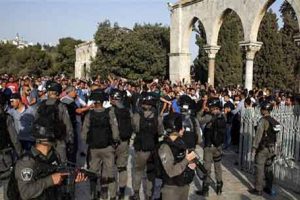 نماز جمعہ کے بعد فلسطینیوں اور صیہونی فوجیوں میں جھڑپیں