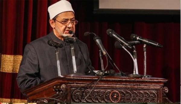 شیخ الازہر: قبلے کی طرف نماز پڑھنے والے کو کافر کہنا حرام ہے