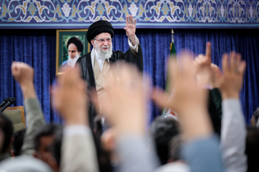 رهبر معظم انقلاب سے حج کمیٹی کے اراکین اور حجاج کرام کی ملاقات