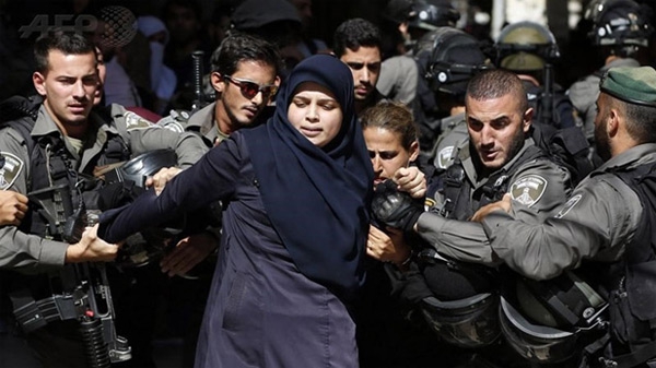 انتفاضہ قدس کے دوران ایک دسیوں فلسطینی خواتین گرفتار