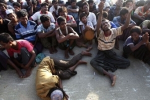 میانمار: مسلمانوں کو شہریت دینے سے انکار