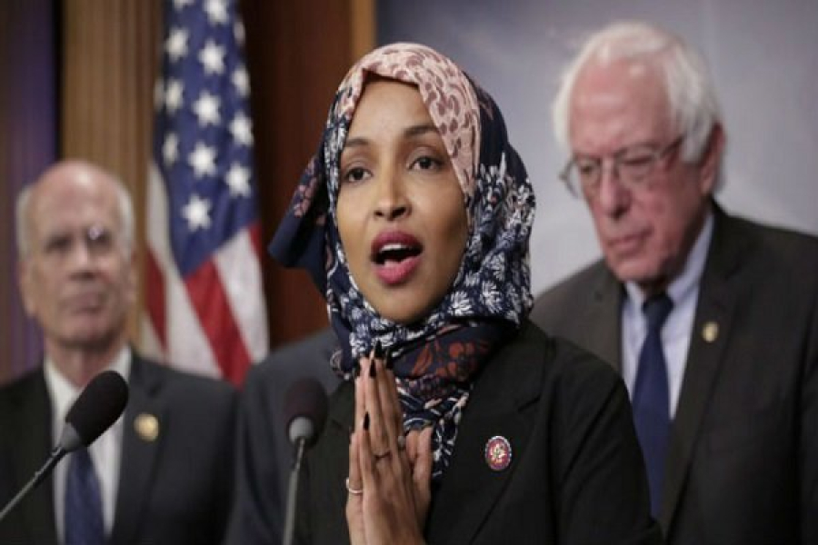 صیہونی حکومت کے خلاف بیانات دینے پر امریکہ میں مسلمان خاتون سینیٹر کی رکنیت معطل