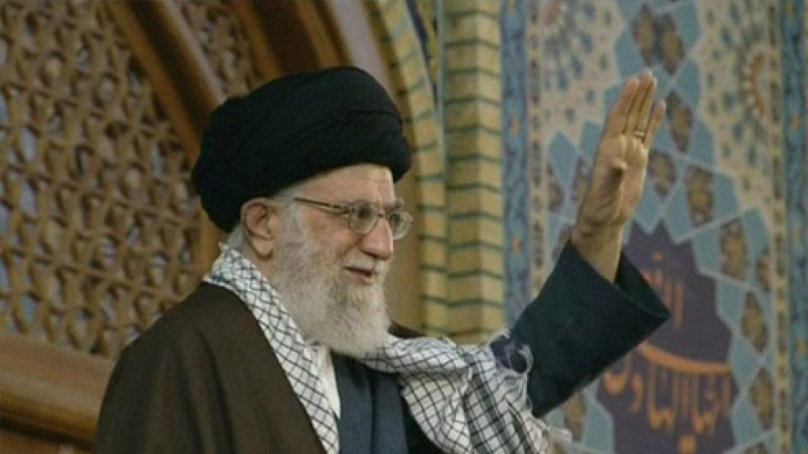 اسلامی جمہوریہ ایران اپنے انقلاب اور اسلامی اصولوں پر قائم رہتے ہوئے ترقی اور پیشرفت کی سمت گامزن ہے