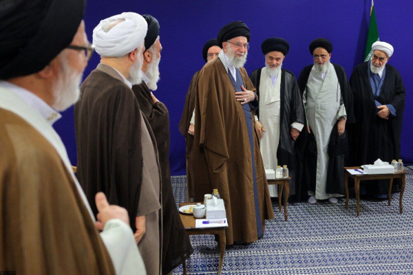 علامہ نائینی فقیہ کی ولایت پر مبنی جس حکومت کے قائل تھے، اسے آج اسلامی جمہوریہ کہا جاتا ہے