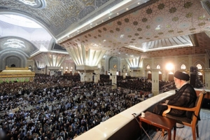 رہبر معظم کا امام خمینی (رہ) کے حرم میں ان کی 26 ویں برسی کے موقع پر عظیم الشان اجتماع سے خطاب