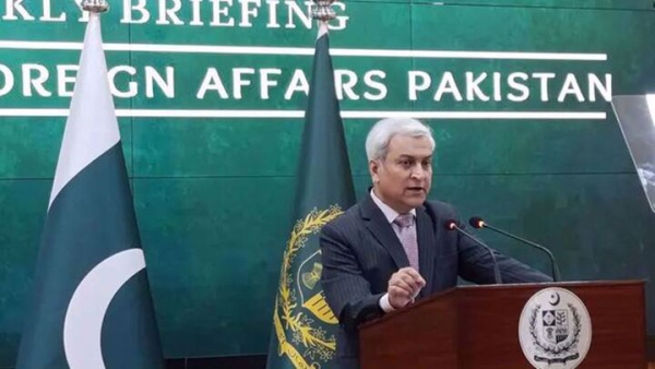 پاک ایران تجارت جاری ہے، تہران کیخلاف یکطرفہ پابندیوں پر عمل کے پابند نہیں، پاکستان