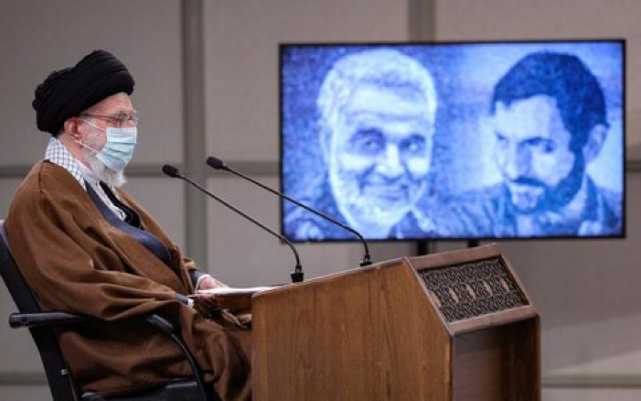 ایٹمی مسئلے میں ایران سے مغرب کی دشمنی اور پابندیوں کا مقصد ایران کو سائنسی پیشرفت سے روکنا ہے