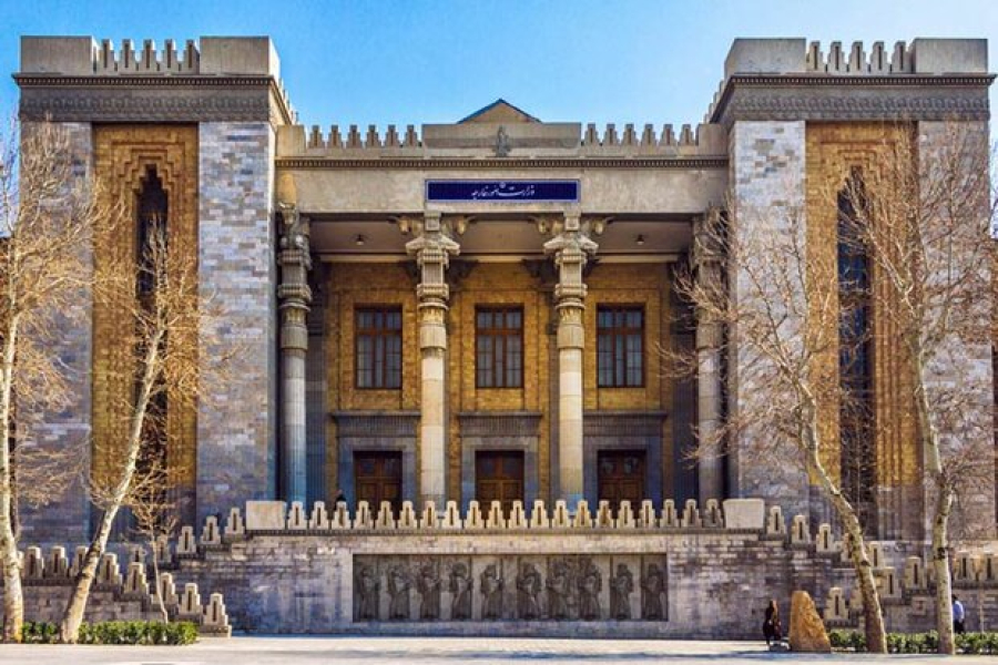 بحری جہاز پر امریکی حملہ، خودمختاری کی حفاظت کے ہر ممکن اقدام کیا جائے گا، ایرانی وزارت خارجہ