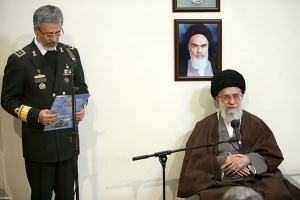 رہبر انقلاب اسلامی سے بحریہ کے افسروں اور کمانڈروں کی ملاقات