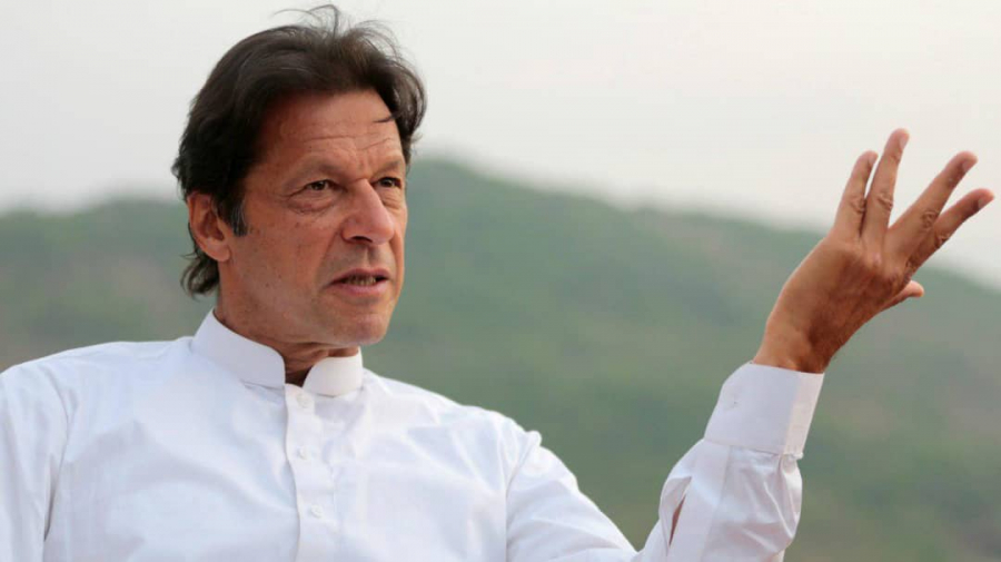 پابندیوں کے باوجود تہران اسلام آباد کے درمیان اقتصادی تعلقات میں فروغ کا امکان موجود: عمران خان